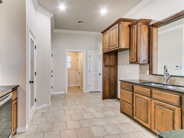 925 NE 30th Street, Oklahoma City, OK 73160