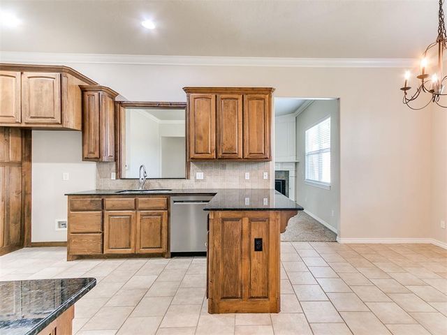 925 NE 30th Street, Oklahoma City, OK 73160