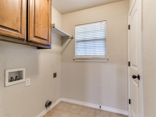 925 NE 30th Street, Oklahoma City, OK 73160
