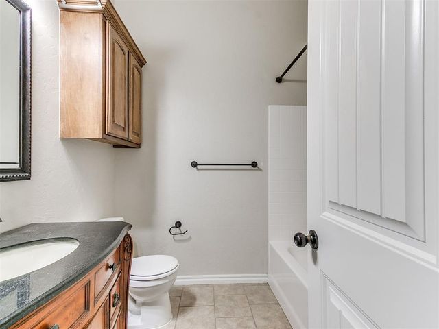 925 NE 30th Street, Oklahoma City, OK 73160