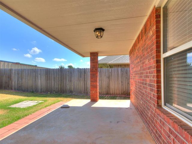 925 NE 30th Street, Oklahoma City, OK 73160