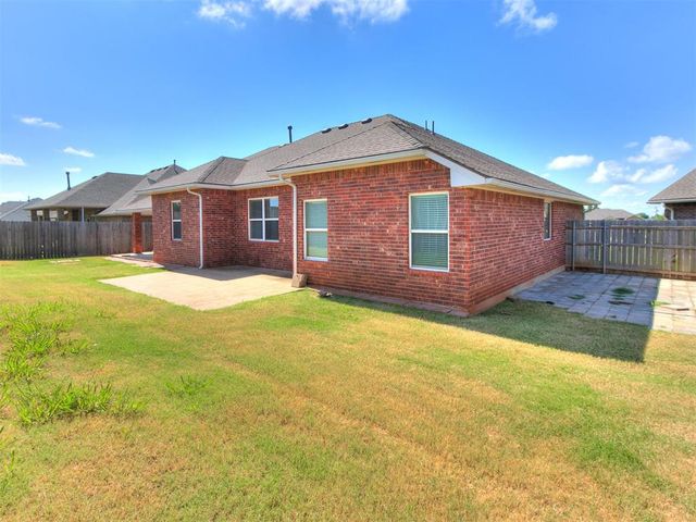 925 NE 30th Street, Oklahoma City, OK 73160