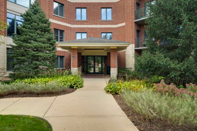 855 E 22nd Street 416, Lombard, IL 60148