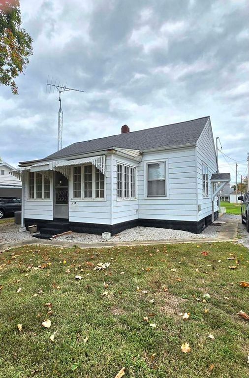 305 N Pearl Street, Mcleansboro, IL 62859 — photo 3