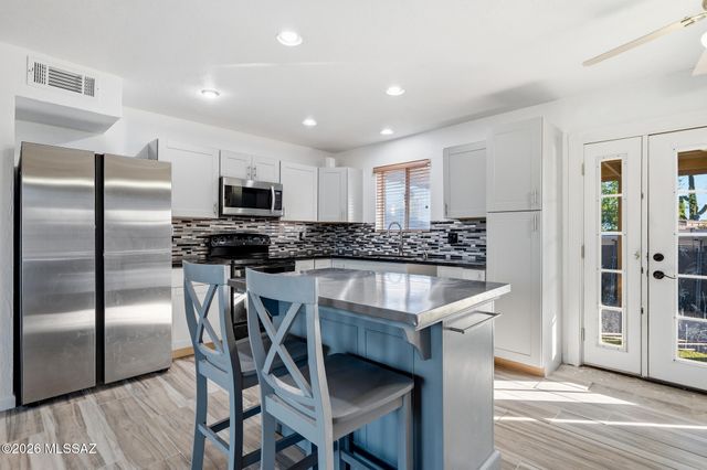 4101 W Barque Drive, Tucson, AZ 85741