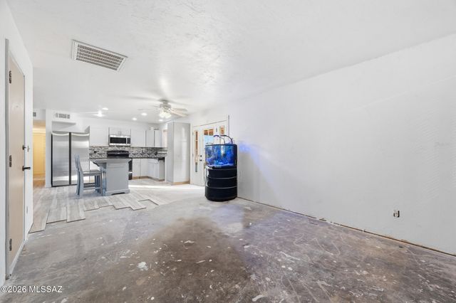 4101 W Barque Drive, Tucson, AZ 85741