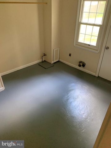 1605 CHARLES ST, Fredericksburg, VA 22401