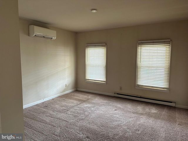 1605 CHARLES ST, Fredericksburg, VA 22401