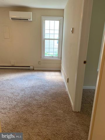 1605 CHARLES ST, Fredericksburg, VA 22401