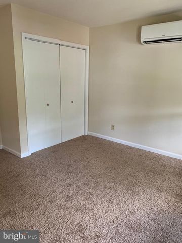 1605 CHARLES ST, Fredericksburg, VA 22401