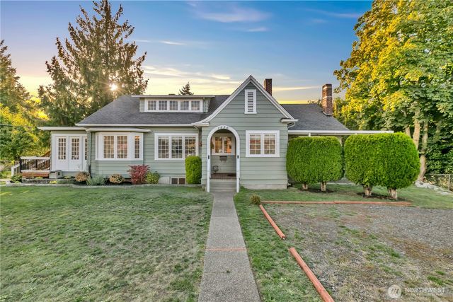 7656 Pacific Avenue, Tacoma, WA 98408