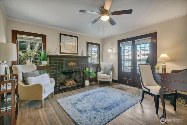 7656 Pacific Avenue, Tacoma, WA 98408