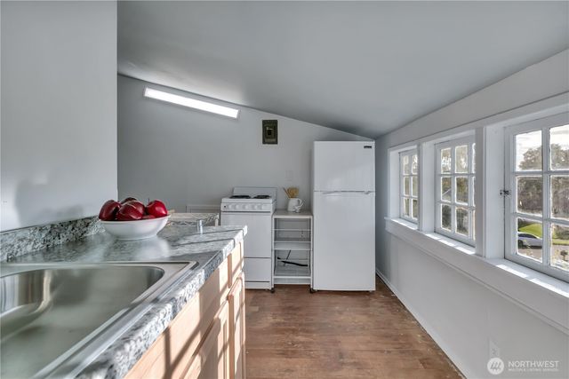 7656 Pacific Avenue, Tacoma, WA 98408