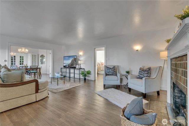 7656 Pacific Avenue, Tacoma, WA 98408