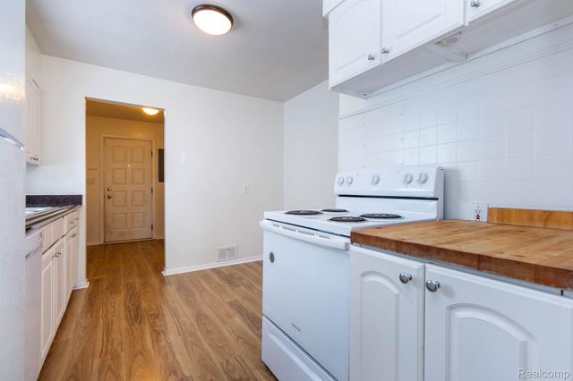1377 Chapin Avenue, Birmingham, MI 48009