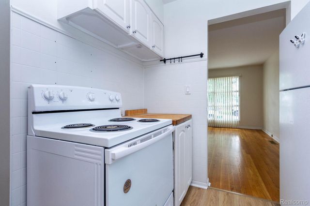 1377 Chapin Avenue, Birmingham, MI 48009