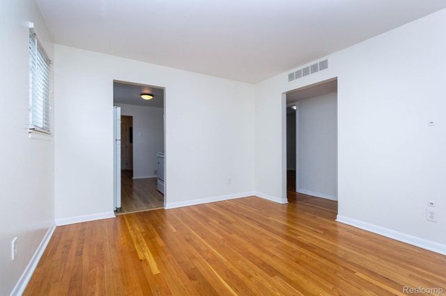 1377 Chapin Avenue, Birmingham, MI 48009