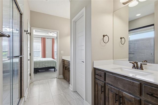 10836 N Crystal Avenue, Kansas City, MO 64156