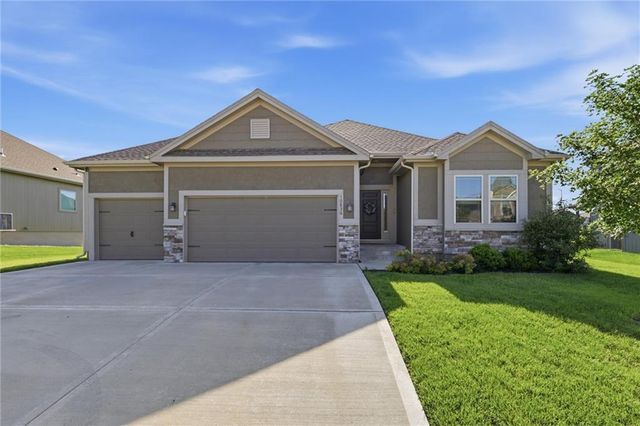 10836 N Crystal Avenue, Kansas City, MO 64156