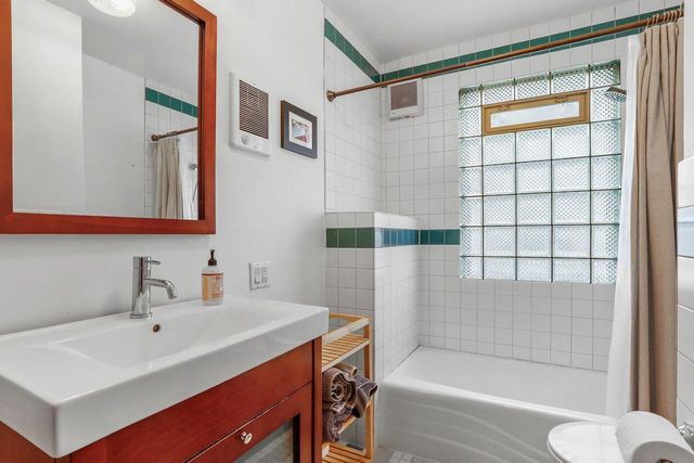 1015 E Johnson Street, Madison, WI 53703
