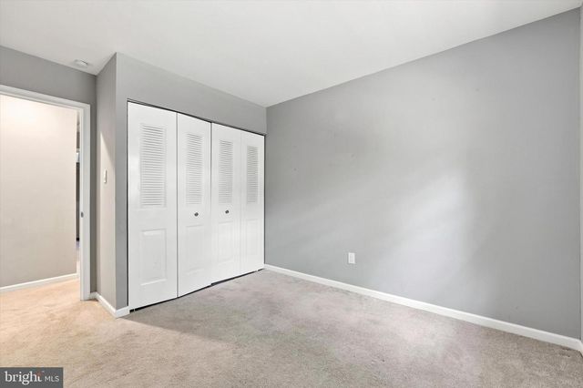 106 WOODSIDE CIR, Dresher, PA 19025