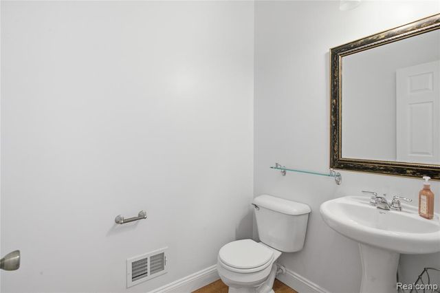 3025 Aspen Lane, Ann Arbor, MI 48108