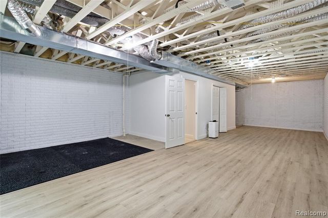 3025 Aspen Lane, Ann Arbor, MI 48108