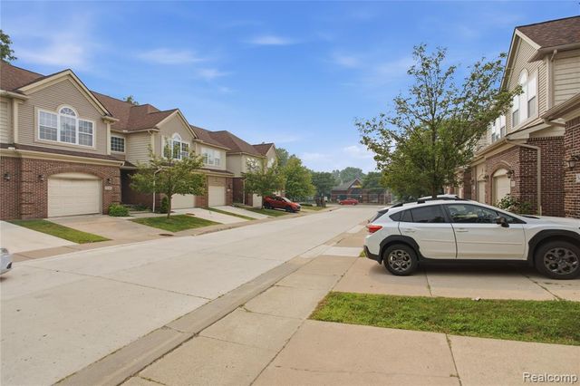 3025 Aspen Lane, Ann Arbor, MI 48108