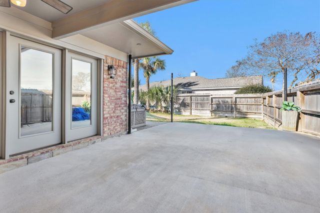 735 Moonwalk Street, Montgomery, TX 77356