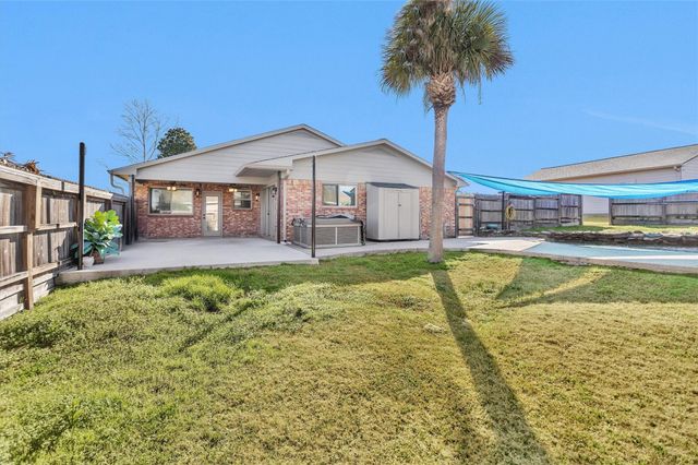 735 Moonwalk Street, Montgomery, TX 77356