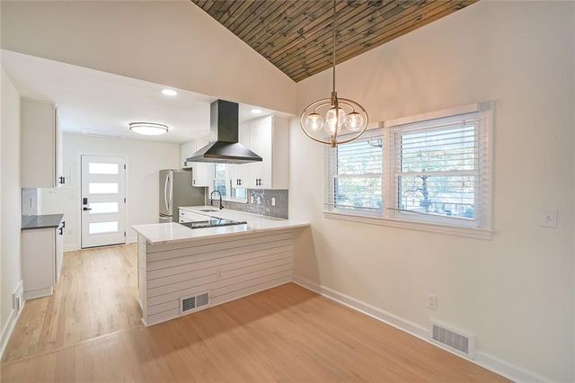 1923 Forest Green Drive NE, Atlanta, GA 30329