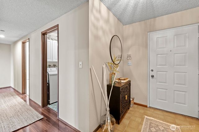1902 Bridgeport Way W #106, University Place, WA 98466