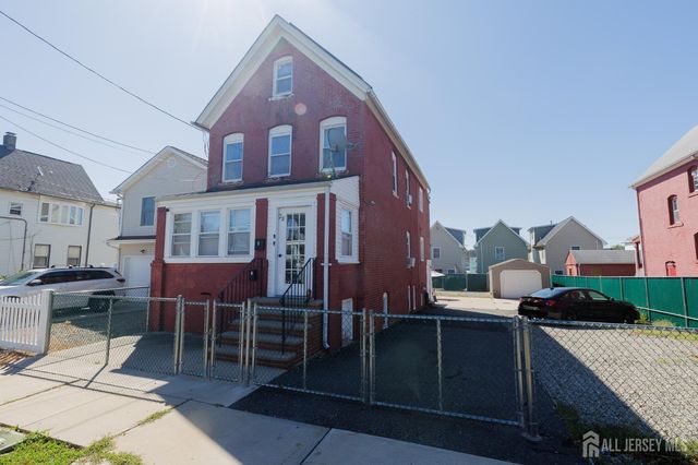 28 Union Street 2, Carteret, NJ 07008