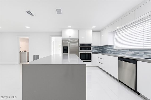 13880 lazy LN, Fort Myers, FL 33905