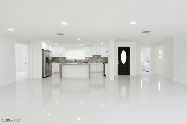 13880 lazy LN, Fort Myers, FL 33905