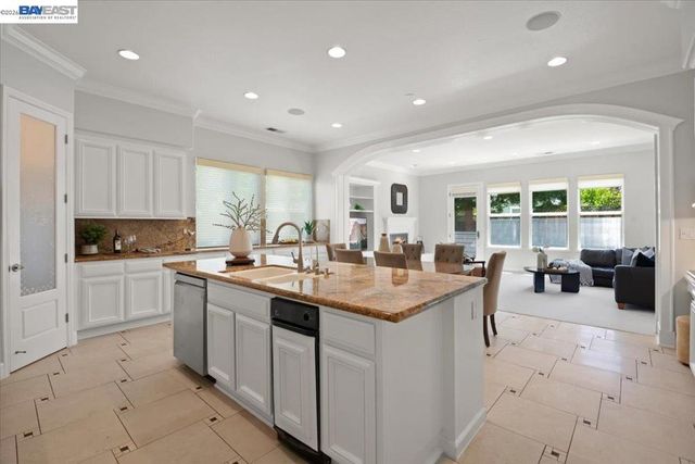 875 Sunny Brook Way, Pleasanton, CA 94566