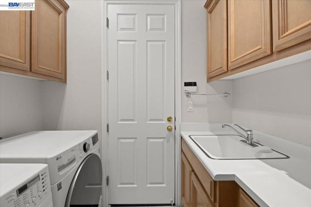 875 Sunny Brook Way, Pleasanton, CA 94566