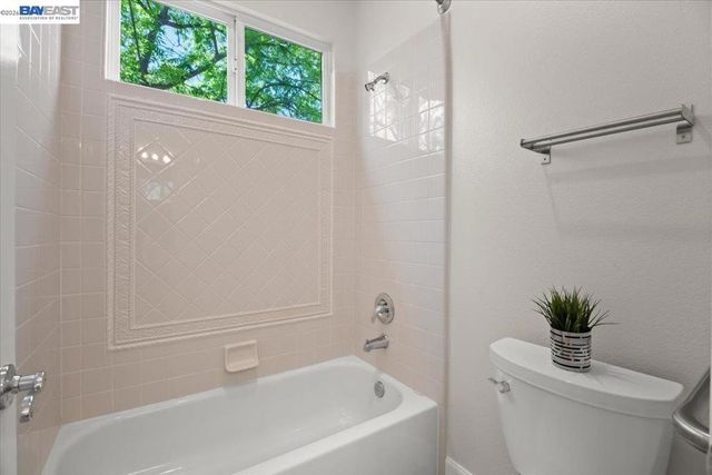 875 Sunny Brook Way, Pleasanton, CA 94566