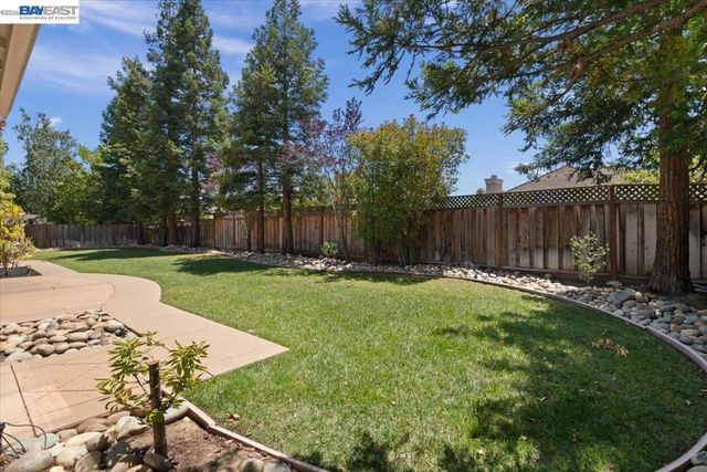 875 Sunny Brook Way, Pleasanton, CA 94566