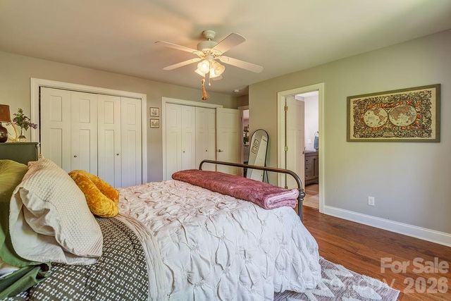 20 Plemmons Street, Asheville, NC 28806