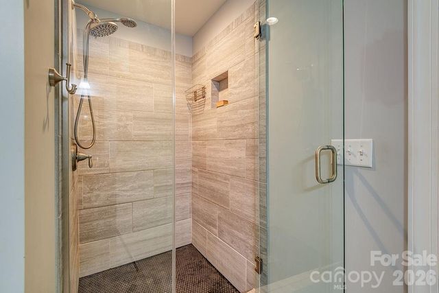20 Plemmons Street, Asheville, NC 28806