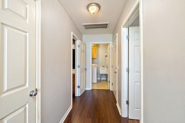 1513 Loblolly Drive, Manning, SC 29102