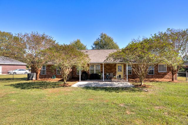 1513 Loblolly Drive, Manning, SC 29102