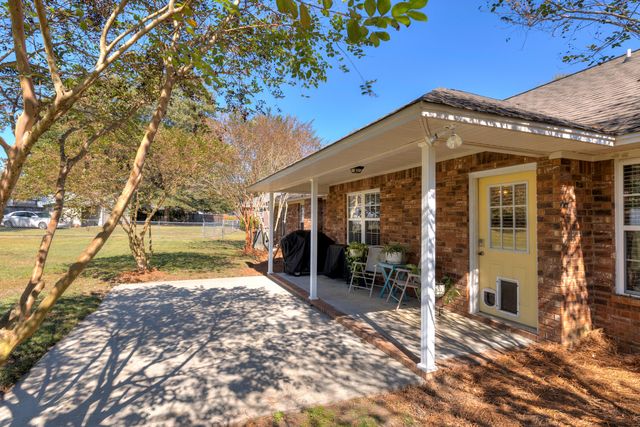 1513 Loblolly Drive, Manning, SC 29102