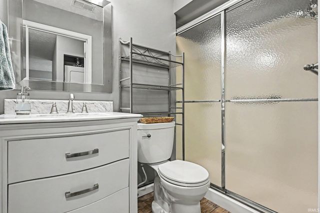 913 Berkley Circle, Mishawaka, IN 46544