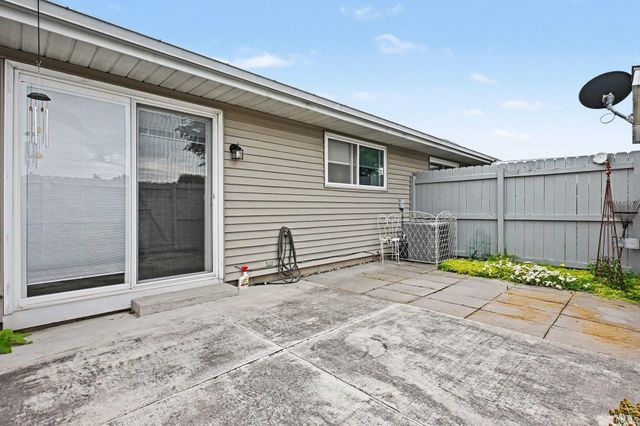 913 Berkley Circle, Mishawaka, IN 46544