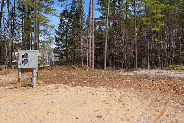 60 O'Keefe Circle, Conway, NH 03860