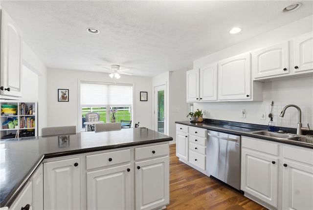 2270 Bluegrass Court, Miamisburg, OH 45342