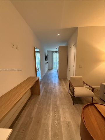 229 SW 9th St 507, Miami, FL 33130