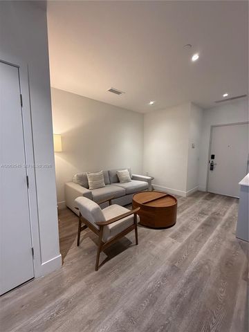 229 SW 9th St 507, Miami, FL 33130
